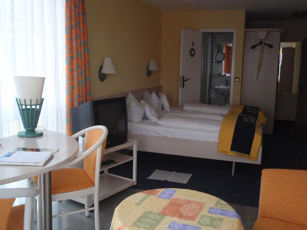Doppelzimmer mit Seeblick
